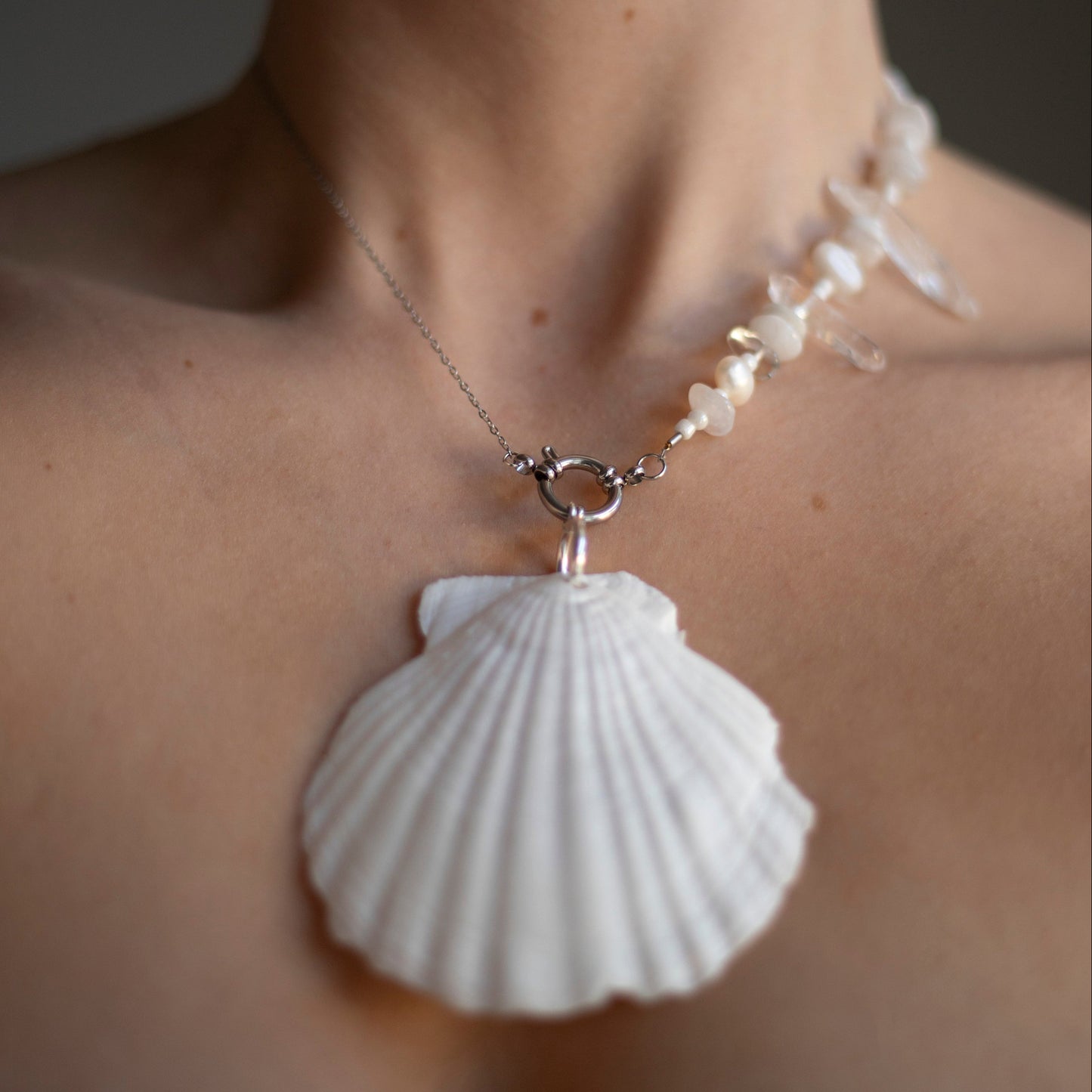 Juliet Silver Shell Necklace With Moonstone Pearl + Quartz