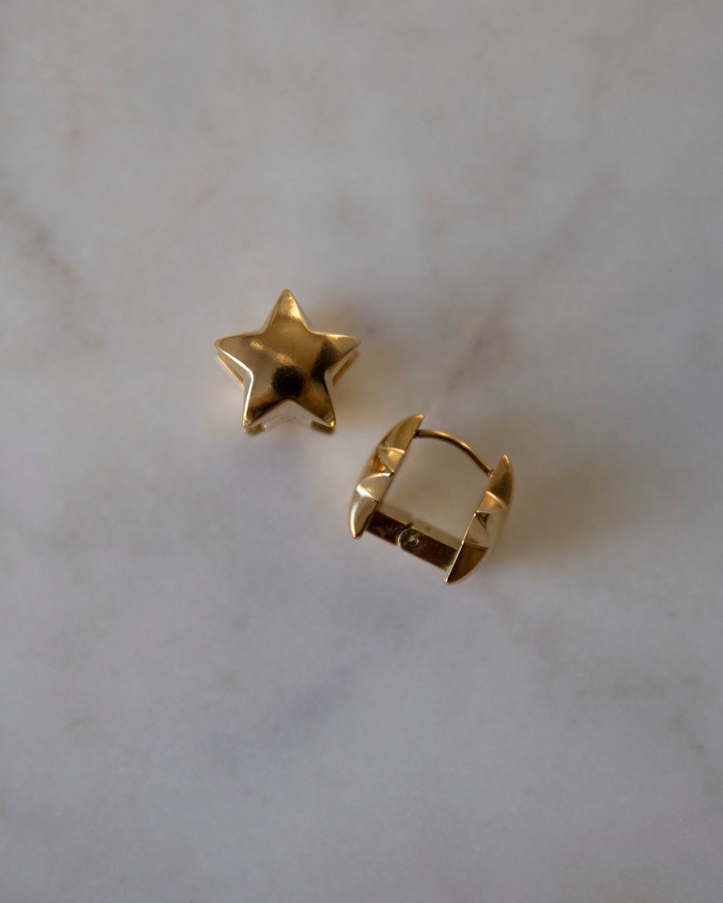 Simmi Gold Star Chunky Hoop Earrings