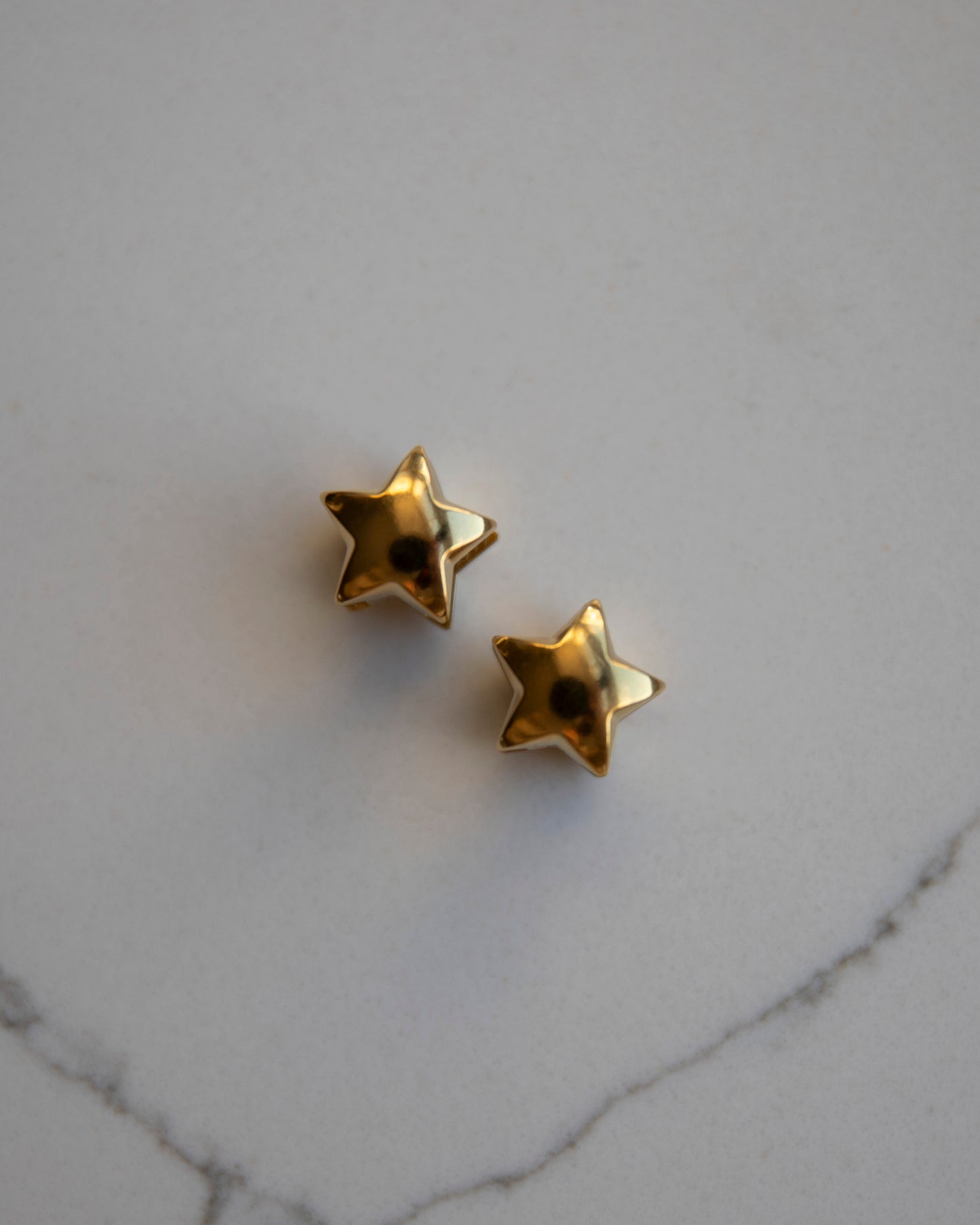 Simmi Gold Star Chunky Hoop Earrings