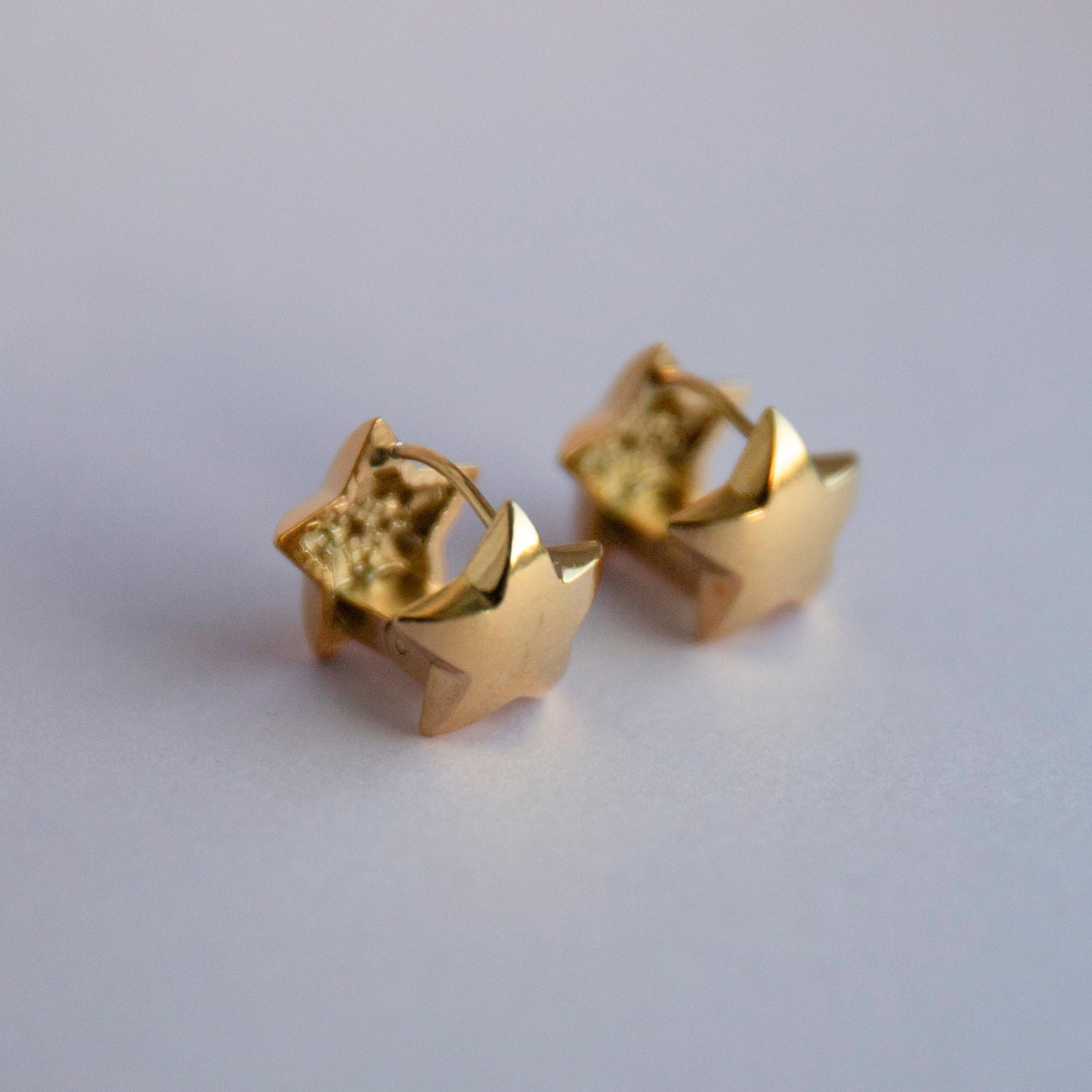Simmi Gold Star Chunky Hoop Earrings