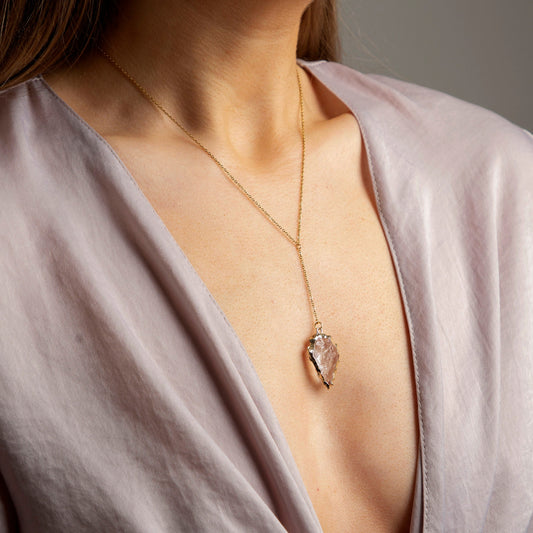 Roma Clear Quartz Gold Lariat Necklace, Natural Clear Quartz Healing Pendant, Alternative Arrowhead Clear Quart Pendant Charm