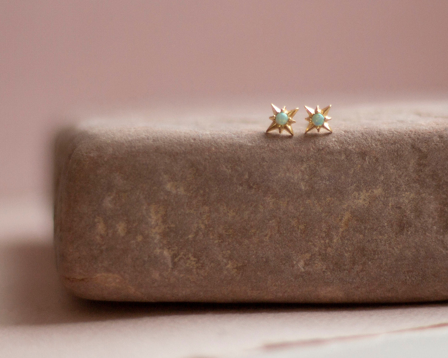 Nixi Gold Opal Star Stud Earrings