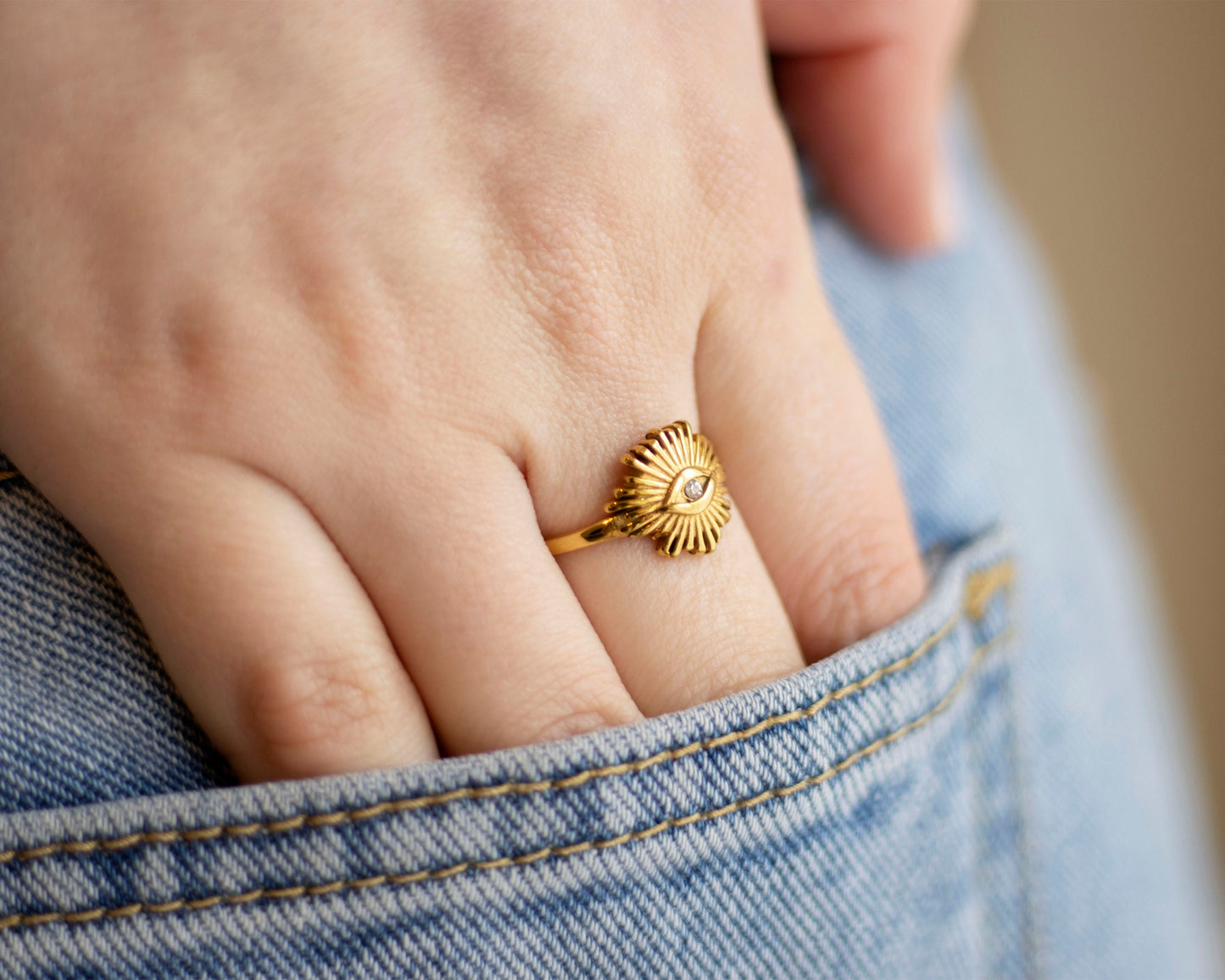Saskia Gold Sunburst Eye Ring